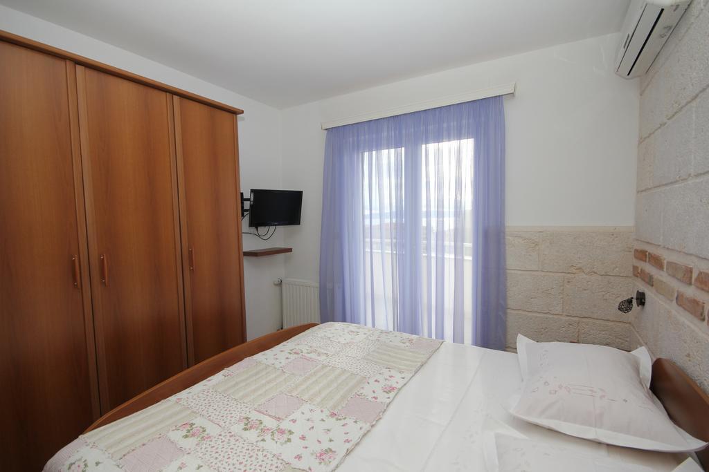 Apartmani Sulenta Tucepi Exterior photo