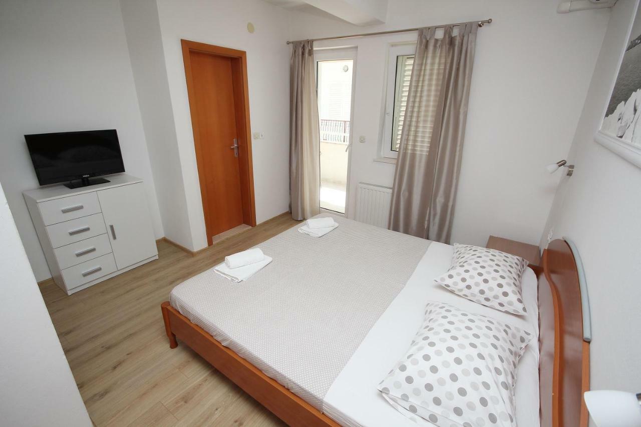 Apartmani Sulenta Tucepi Exterior photo