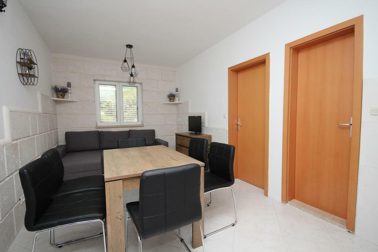 Apartmani Sulenta Tucepi Exterior photo